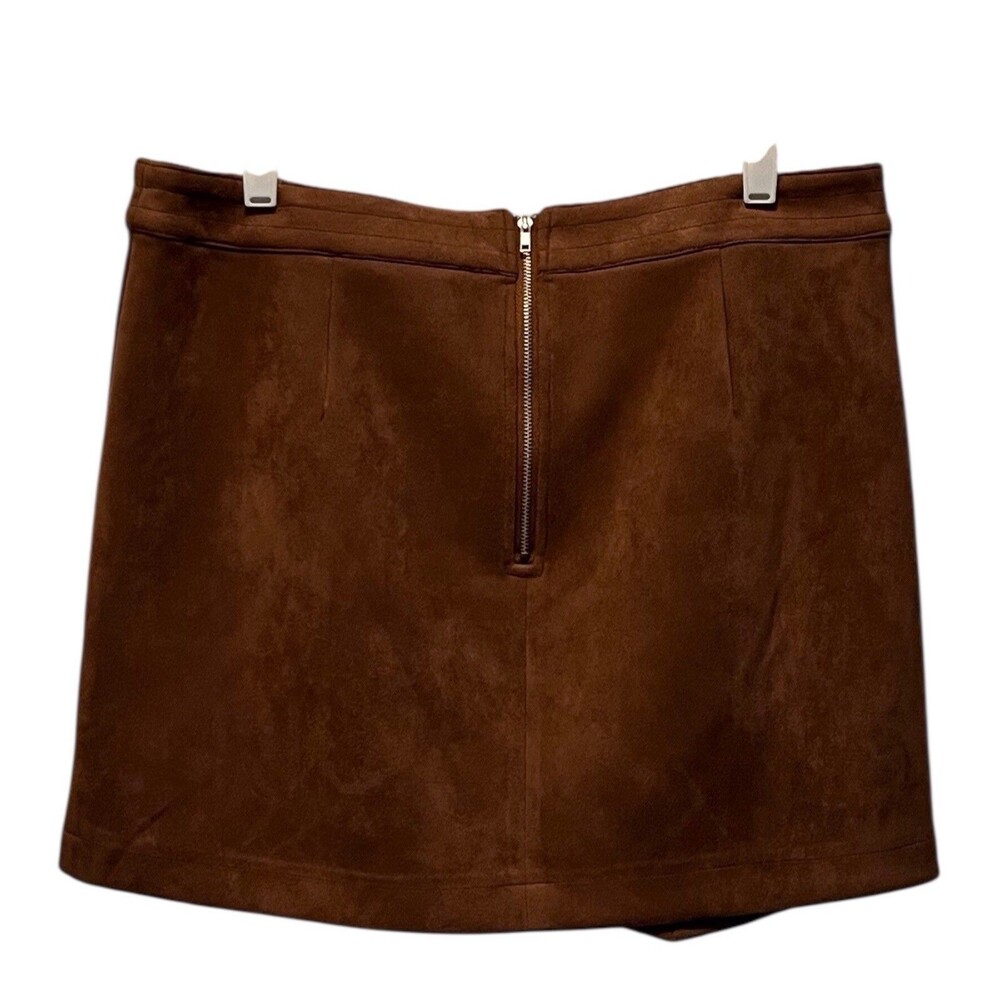 BB Dakota X Steve Madden Arizona Faux Suede Mini Skirt Size 12 Camel Shark Hem - Picture 3 of 8